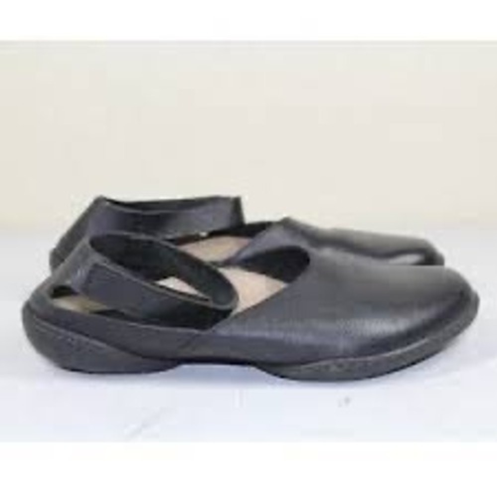Uffizi Blake Womens Black Leather Mary Jane Ankle Strap Comfort Flats Shoes 36.5